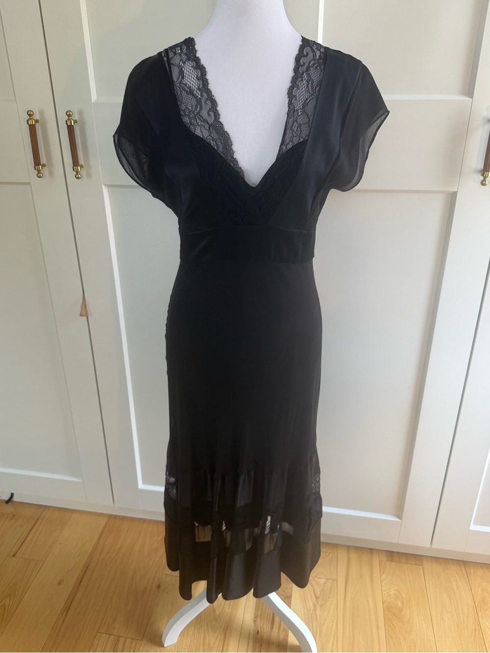 Diane Von Furstenberg Black Midi Dress with Lace Trim - Picture 6 of 12